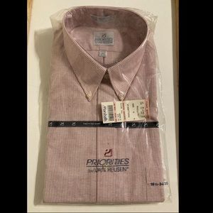 New In Bag Old Stock Priorities by Van Heusen 16 1/2 Neck 34/35 sleeve fitted